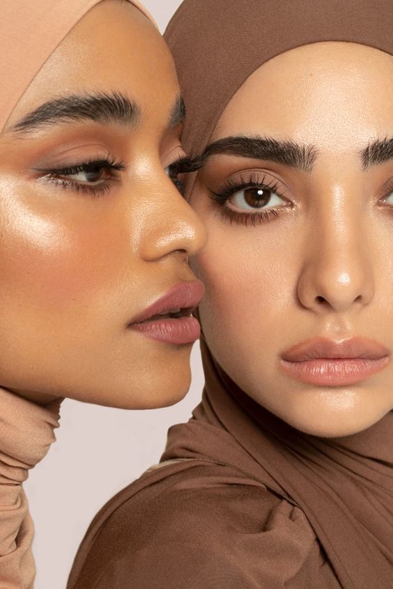 Easy-Wear Hijab for Busy Women: Comfort, Speed & Modesty Combined